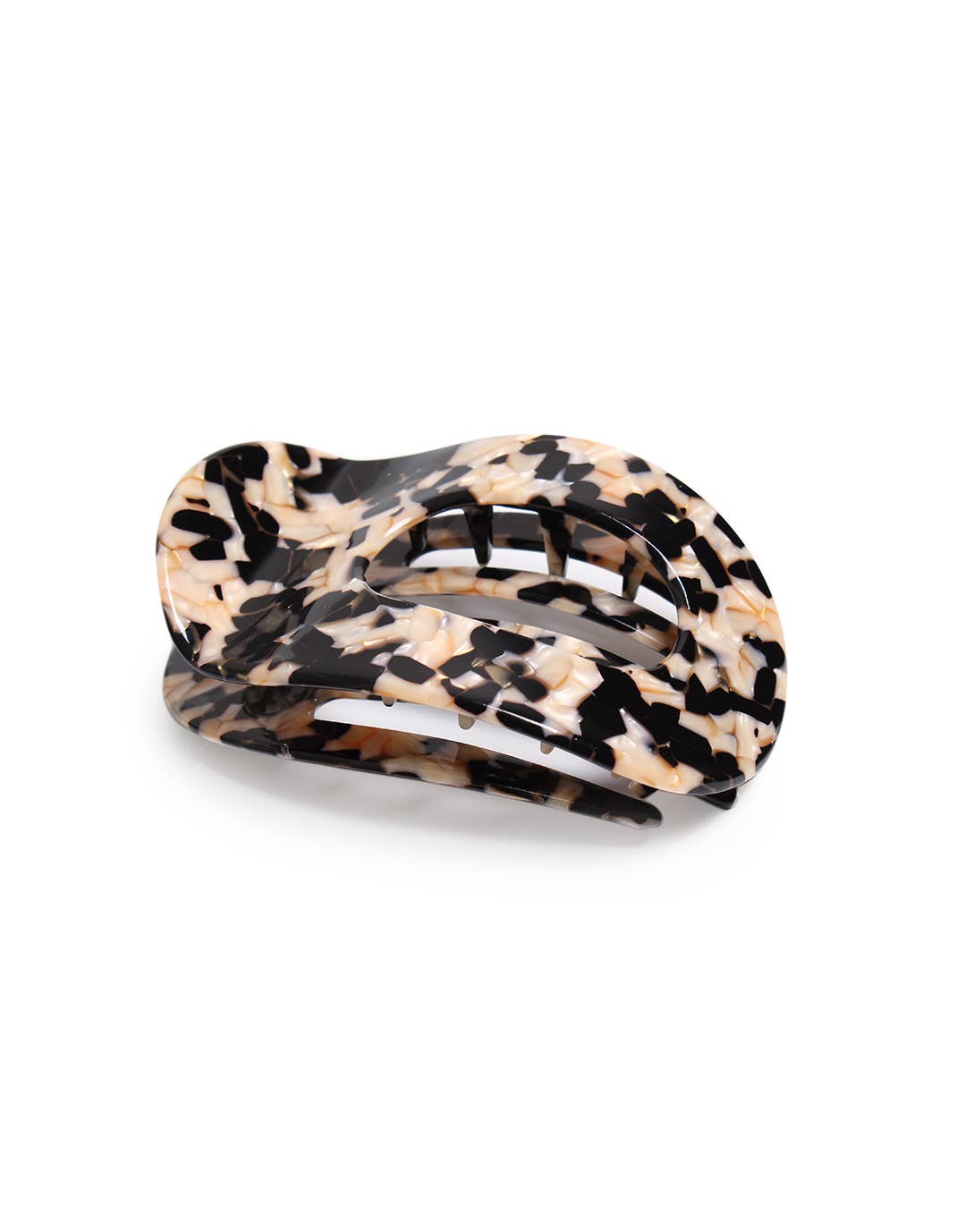 Shop Flat Lay Oval Claw Clip | Tortoise- at Ruby Joy Boutique, a Women's Clothing Store in Pickerington, Ohio