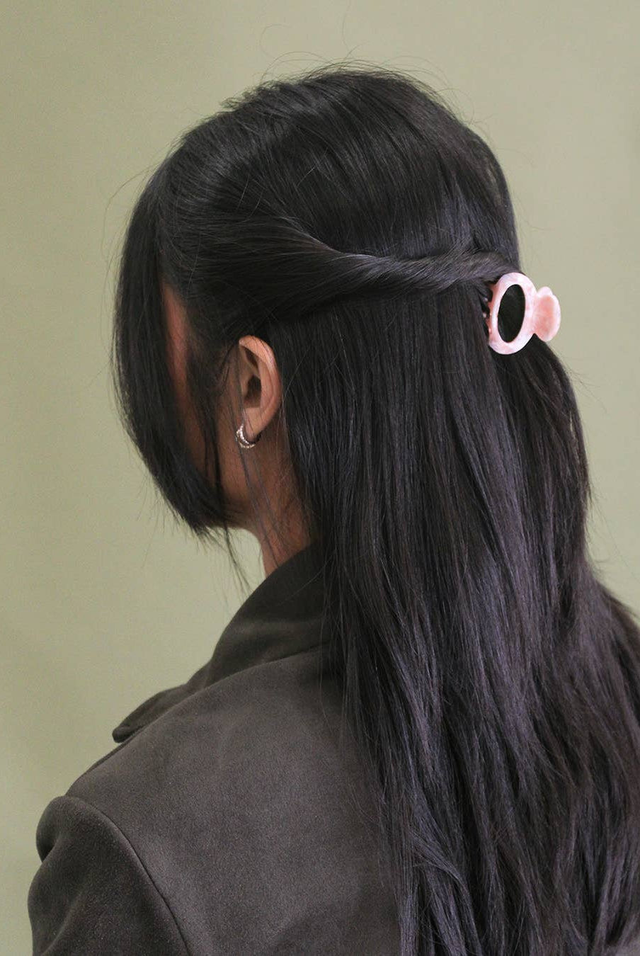 Shop Mini Oval Claw Clips | 4-Pack- at Ruby Joy Boutique, a Women's Clothing Store in Pickerington, Ohio