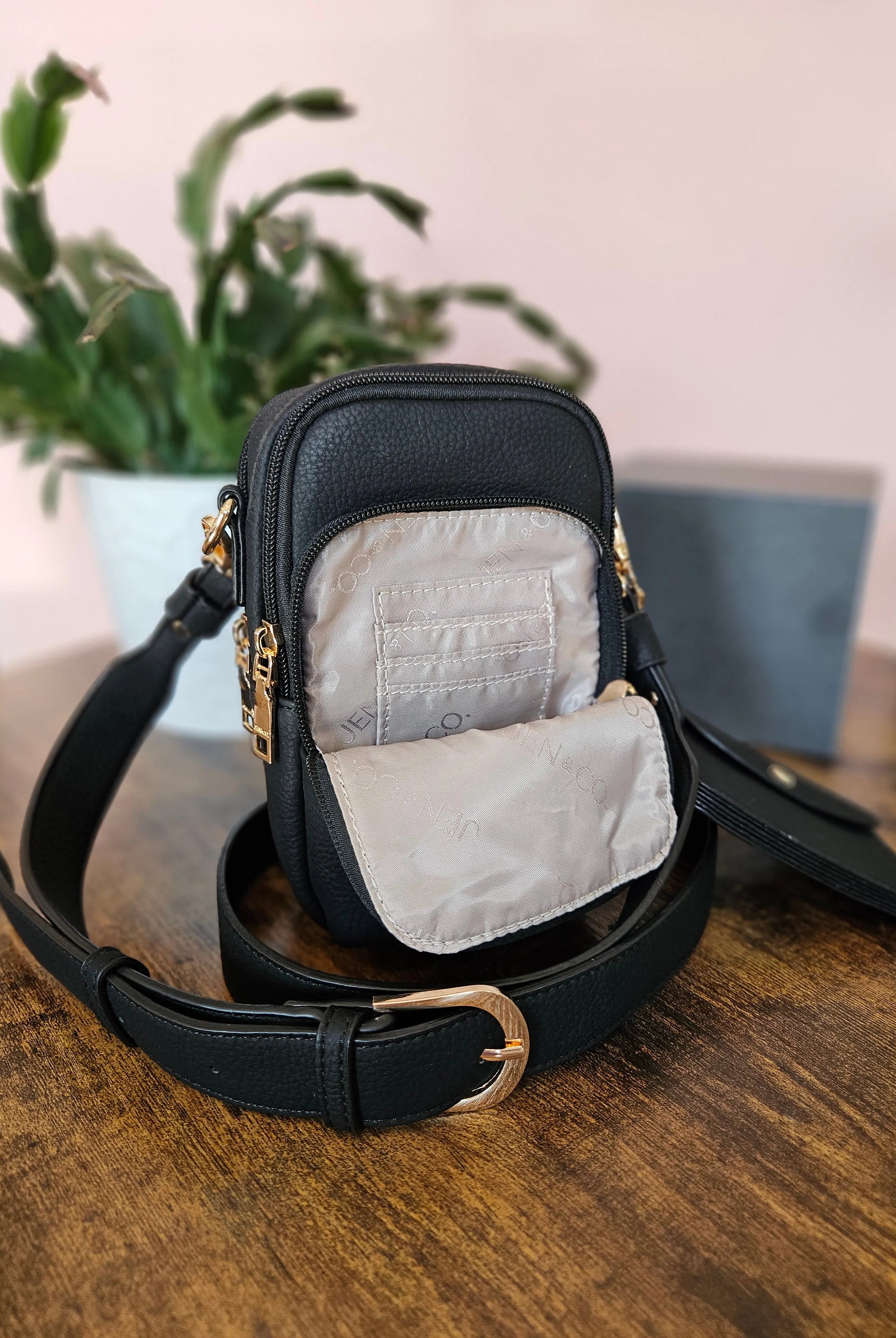 Shop Parker Crossbody 2-in-1 Purse | Black- at Ruby Joy Boutique, a Women's Clothing Store in Pickerington, Ohio
