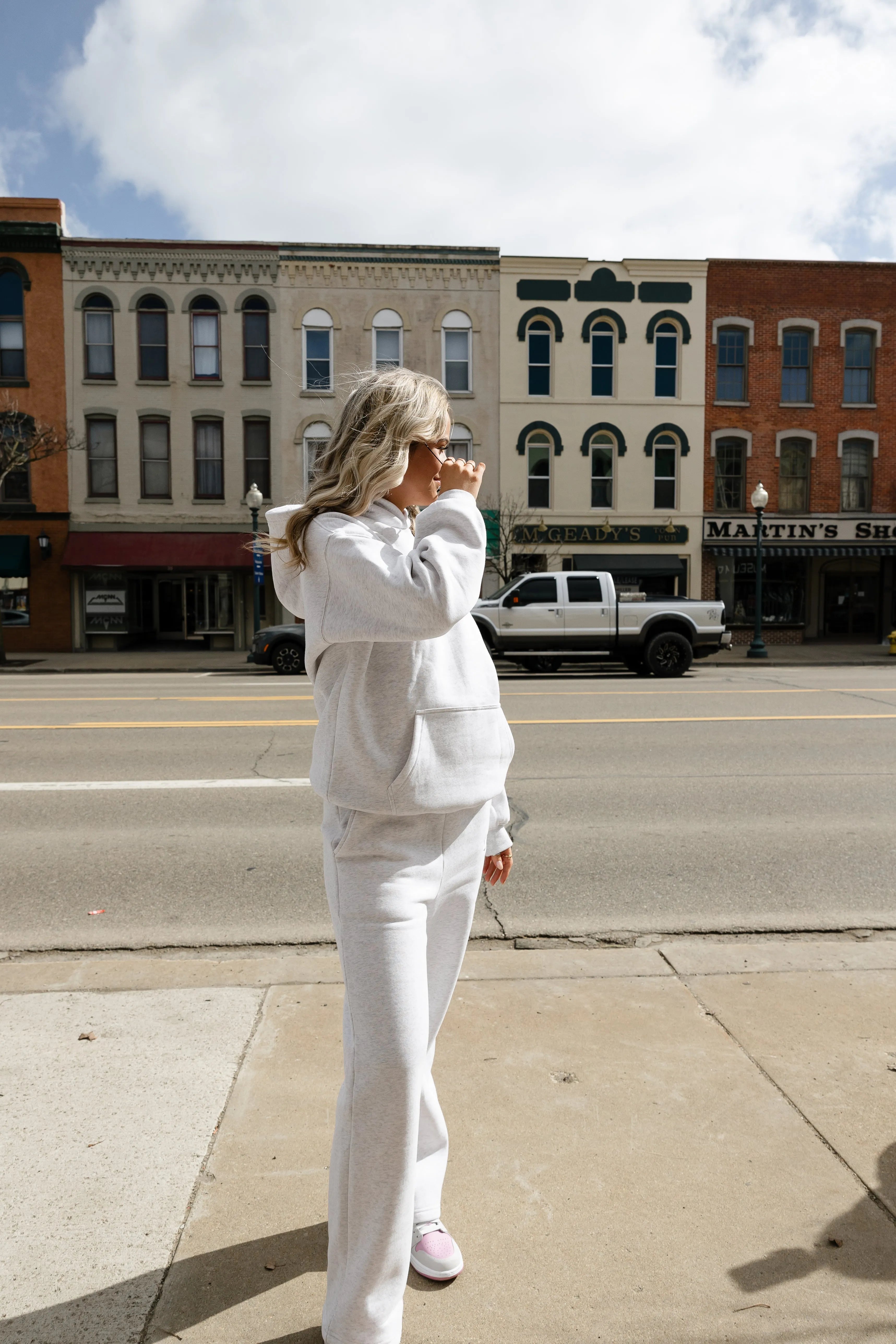 Shop Coze Core Straight Leg Sweats- at Ruby Joy Boutique, a Women's Clothing Store in Pickerington, Ohio